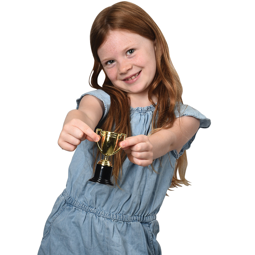Small Gold Trophies Party Favor (1 Set Of 6)